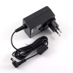 Nätadapter 12V 2,5A